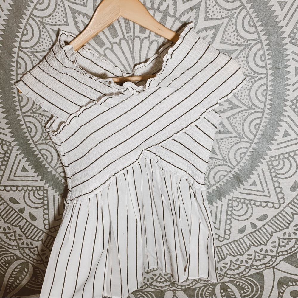 Off the shoulder boutique shirt